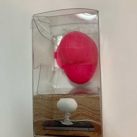 Pink Heart Mobile Phone Stand w/ Cable Winder - Picture 4 of 6